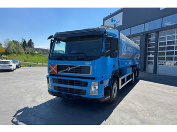 Camion citerne VOLVO FM 500