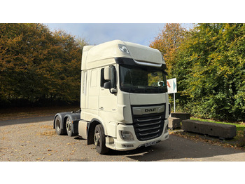 Tracteur routier DAF XF 530