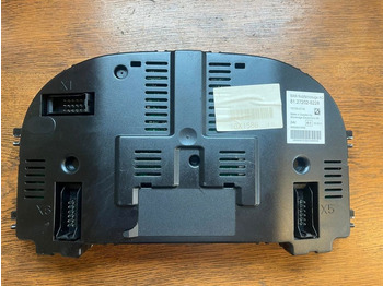 Panel de instrumentos pour Camion MAN Kombiinstrument / Tacho 81272026228: photos 3