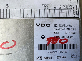 Bloc de gestion pour Camion Mercedes Atego Elektronik FR Steuergerät VDO A 000 446 54 02: photos 2