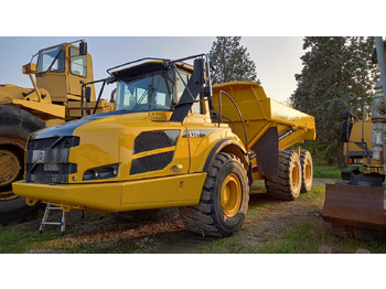 Tombereau articulé VOLVO A30