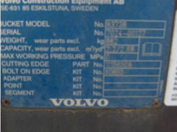 Godet pour chargeur VOLVO L70F BENNA CON ATTACCO RAPIDO, LAMA 2550mm, MOD. 83738: photos 2
