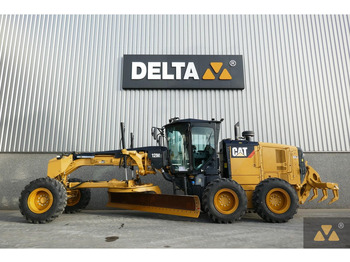 Niveleuse CATERPILLAR 12M3