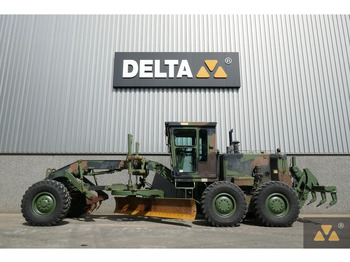 Niveleuse CATERPILLAR