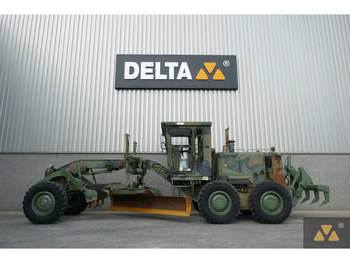 Niveleuse CATERPILLAR