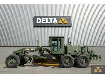 Niveleuse CATERPILLAR