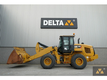 Chargeuse sur pneus CATERPILLAR 930M