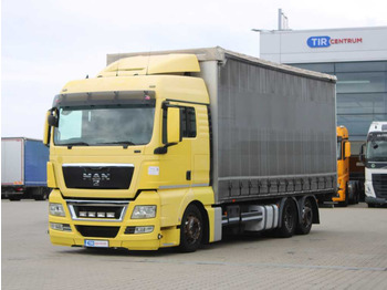 Camion à rideaux coulissants MAN TGX 24.440