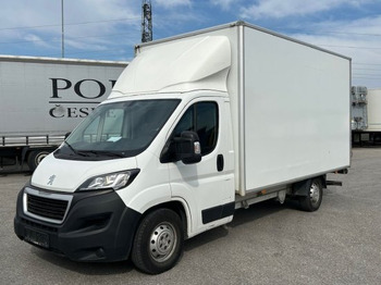 Fourgon grand volume PEUGEOT Boxer
