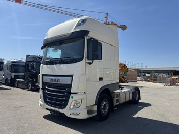 Tracteur routier DAF XF 460