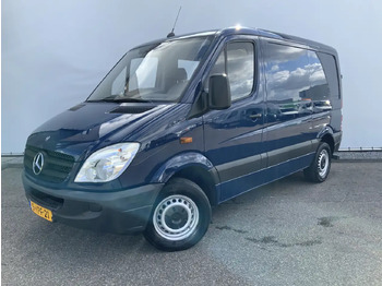 Fourgon utilitaire MERCEDES-BENZ Sprinter 210