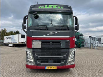 Tracteur routier Volvo FH 420 Globetrotter - ADR: photos 2