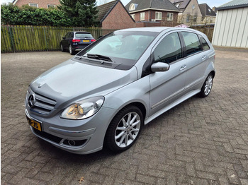 Voiture MERCEDES-BENZ