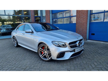 Voiture MERCEDES-BENZ