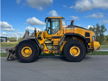 Chargeuse sur pneus VOLVO L220H