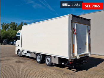 Camion fourgon MAN TGX