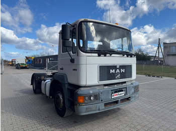 Tracteur routier MAN 19.343: photos 3