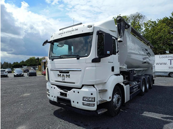 Camion citerne MAN TGS 33.440