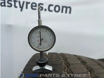 Pneu pour Camion Goodyear Goodyear 385/65R22.5 OMNITRAC S 164 K M+S 3PMSF gebruikte set: photos 3