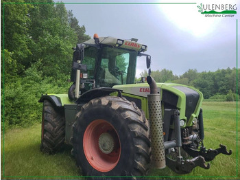 Tracteur agricole CLAAS Xerion 3300