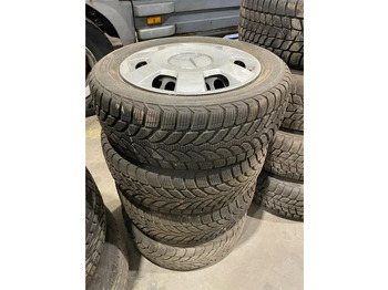 Pneus et jantes BRIDGESTONE