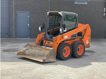 Chargeuse sur pneus BOBCAT S450