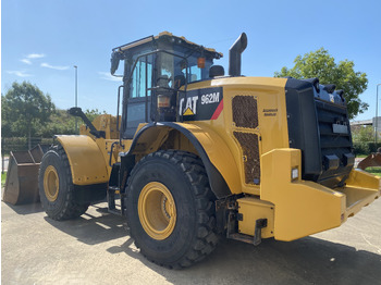 Chargeuse sur pneus CATERPILLAR 962M