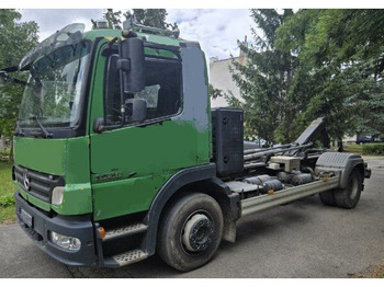 Camion ampliroll MERCEDES-BENZ Atego