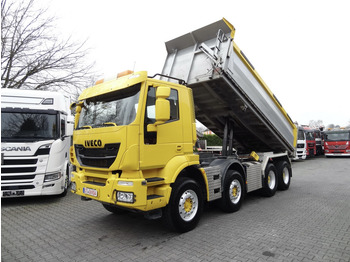 Camion benne IVECO Trakker