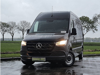 Fourgonnette MERCEDES-BENZ Sprinter 211