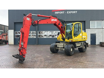 Pelle sur pneus ATLAS