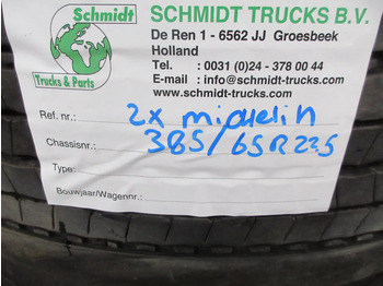 Pneu pour Camion Michelin 385/65 R 22.5 BAND MET STAALEN WIELEN PROFIEL 50%: photos 5