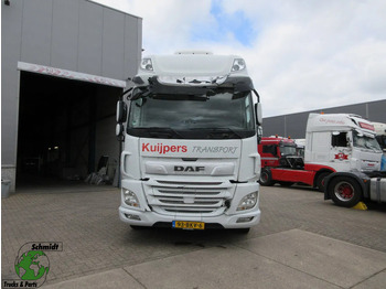 Tracteur routier DAF CF 410