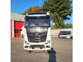 Tracteur routier Mercedes-Benz ACTROS 1863 / ENGINE RUNNING / RETARDER / PARK-COOL /HYDRAULICS / ONLY: 268593KM / GIGA-SPACE / MIRRORCAM / AUTOMATIC / EURO-6 /: photos 3 Tracteur routier Mercedes-Benz ACTROS 1863 / ENGINE RUNNING / RETARDER / PARK-COOL /HYDRAULICS / ONLY: 268593KM / GIGA-SPACE / MIRRORCAM / AUTOMATIC / EURO-6 /: photos 3