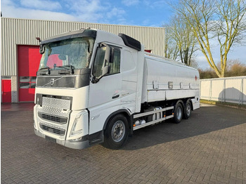 Camion citerne VOLVO FH