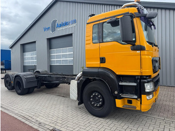 Camion fourgon MAN TGS 26.360