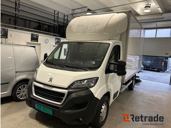 Fourgon grand volume PEUGEOT Boxer