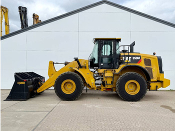 Chargeuse sur pneus CATERPILLAR 950M