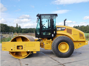 Compacteur CATERPILLAR CS66B