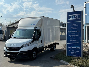 Fourgon grand volume IVECO Daily 35c16