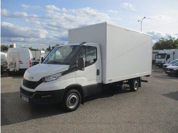Fourgon grand volume IVECO Daily 35s16