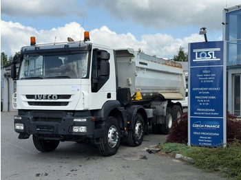 Camion benne IVECO Trakker
