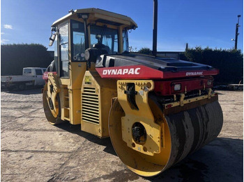 Rouleau compresseur Dynapac CC422 A/C: photos 3