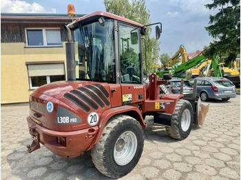 Chargeuse sur pneus VOLVO L30B