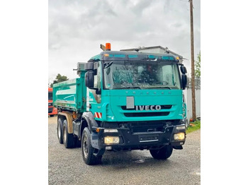 Camion benne IVECO Trakker