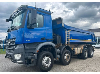Mercedes-Benz Arocs 4142 | Wywrotka Schmitz | 8x4 | Euro 6 | Klima | Retarder | 242 598 km - crédit-bail Mercedes-Benz Arocs 4142 | Wywrotka Schmitz | 8x4 | Euro 6 | Klima | Retarder | 242 598 km: photos 4 Mercedes-Benz Arocs 4142 | Wywrotka Schmitz | 8x4 | Euro 6 | Klima | Retarder | 242 598 km - crédit-bail Mercedes-Benz Arocs 4142 | Wywrotka Schmitz | 8x4 | Euro 6 | Klima | Retarder | 242 598 km: photos 4