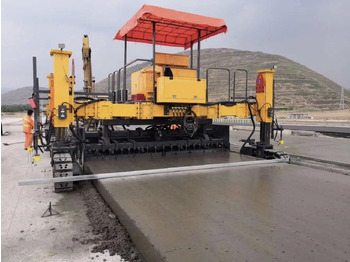 Machine à coffrage glissant WIRTGEN