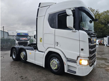 Tracteur routier SCANIA R 450