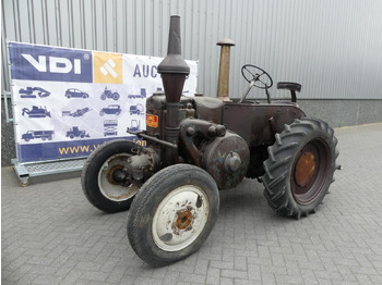 Tracteur agricole LANZ BULLDOG