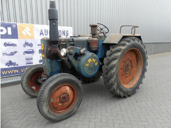 Tracteur agricole LANZ BULLDOG